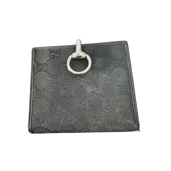 Authentic GUCCI Leather Black Bi-fold C Clasp Wallet W/Box - Picture 1 of 9